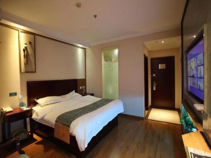 Greentree Inn Jiangsu Wuxi Yangjian Xihu Road Express Hotel Extérieur photo