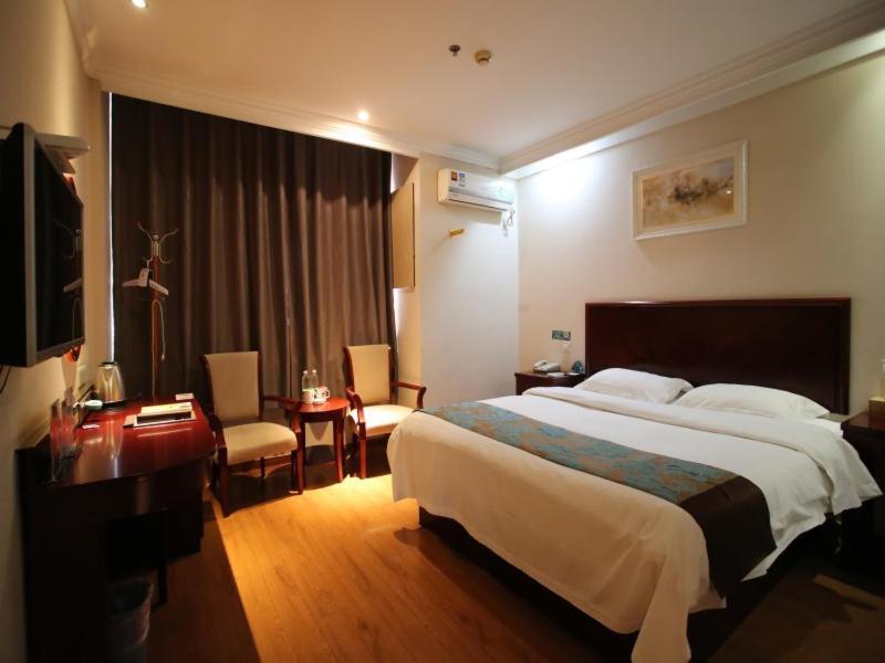 Greentree Inn Jiangsu Wuxi Yangjian Xihu Road Express Hotel Extérieur photo